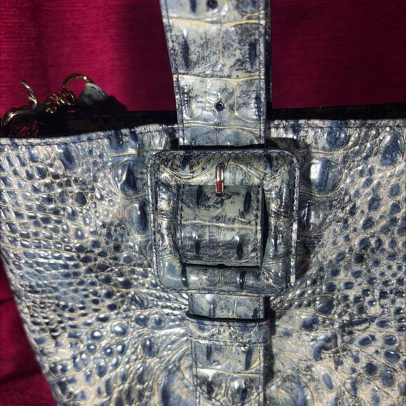 NWOT Brahmin Blue Crocodile Embossed Leather Bucket Bag - Picture 8 of 8